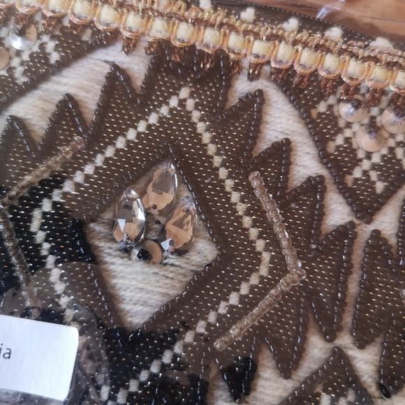 Lot of 2, New Indian Seed Beaded Purses/ Clutches/ Zipped Bags, 4.5" x 6" - Picture 3 of 5